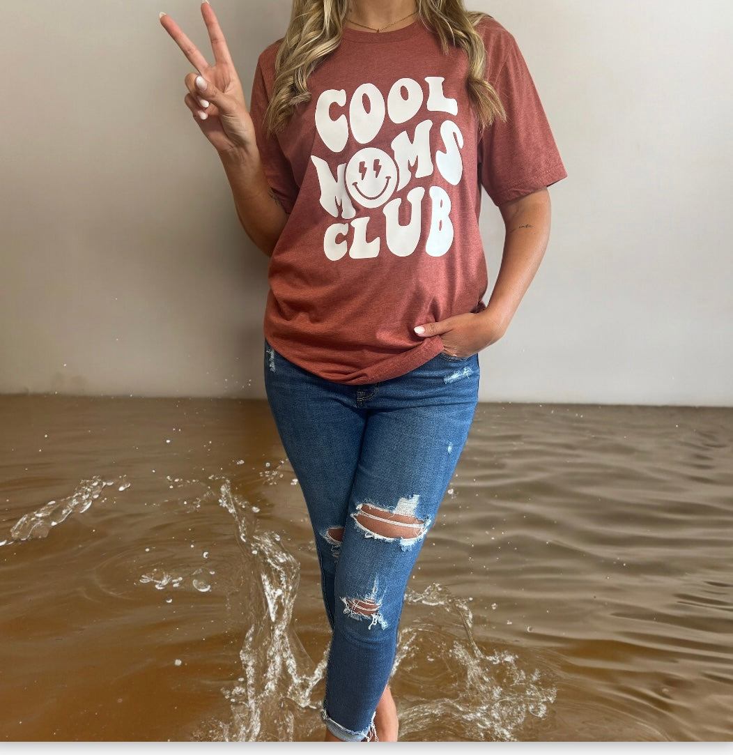 Cool Moms Club T - Shirt